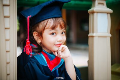 Lire la suite à propos de l’article Little students portraits (บัณฑิตน้อย)